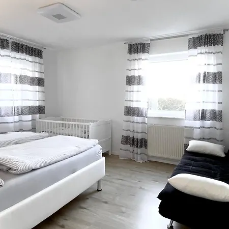 Schwarzwald - Gemuetliches 2 Apartment! アパート *